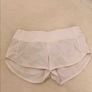 White Lululemon Speed Up Short 2.5”